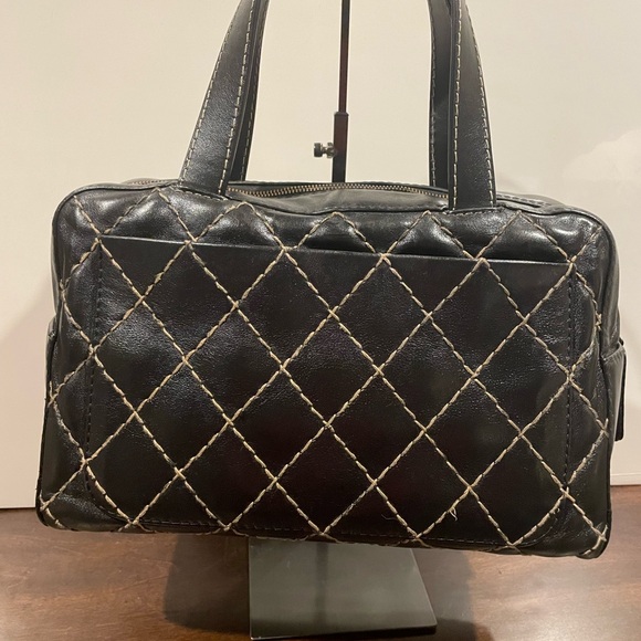 Chanel Black Wildstitch Quilted Shoulder Bag with COA - Picture 2 of 16